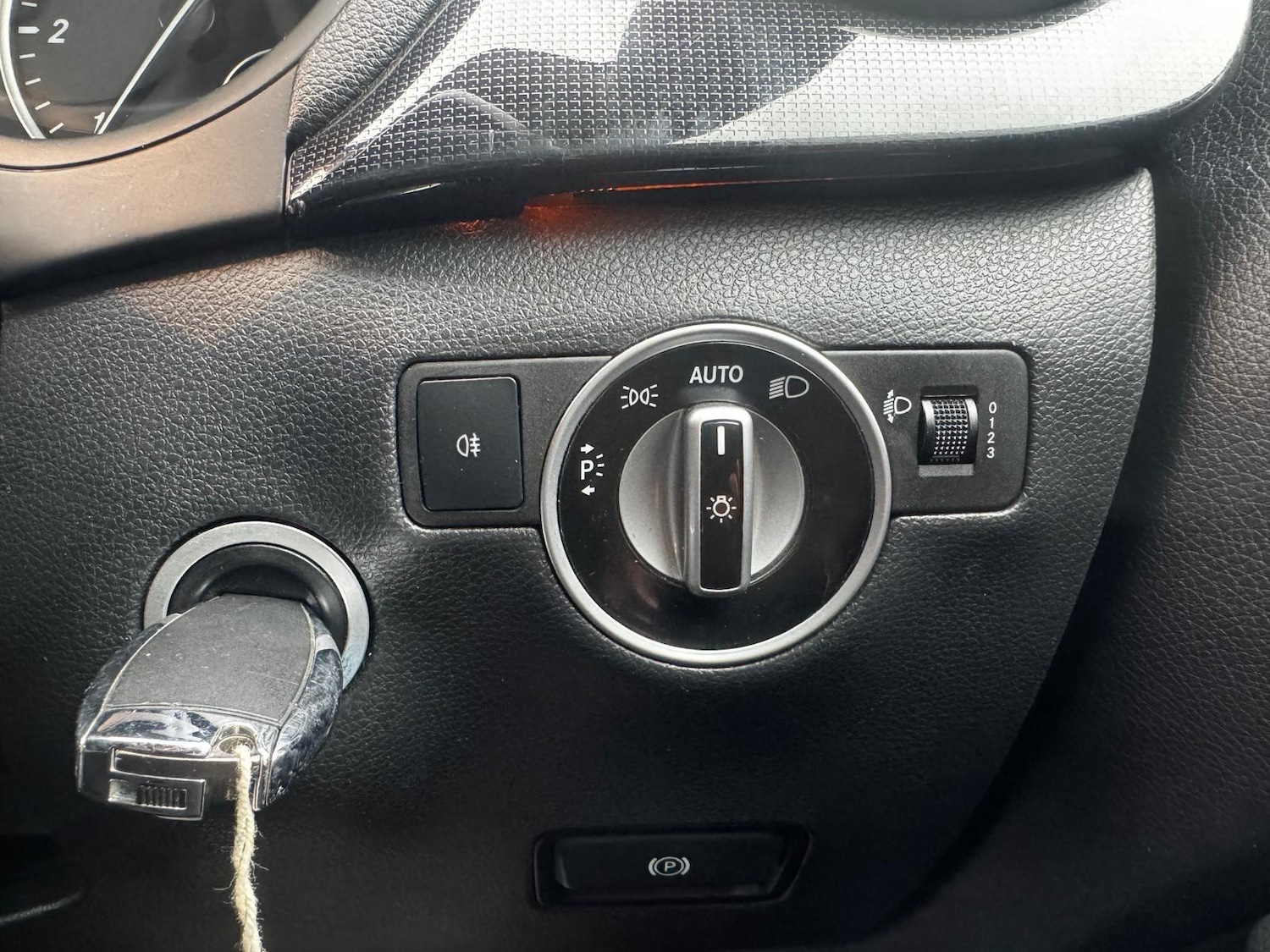 Used Mercedes-Benz B Class 2012 for sale - 77633559: Photo 17