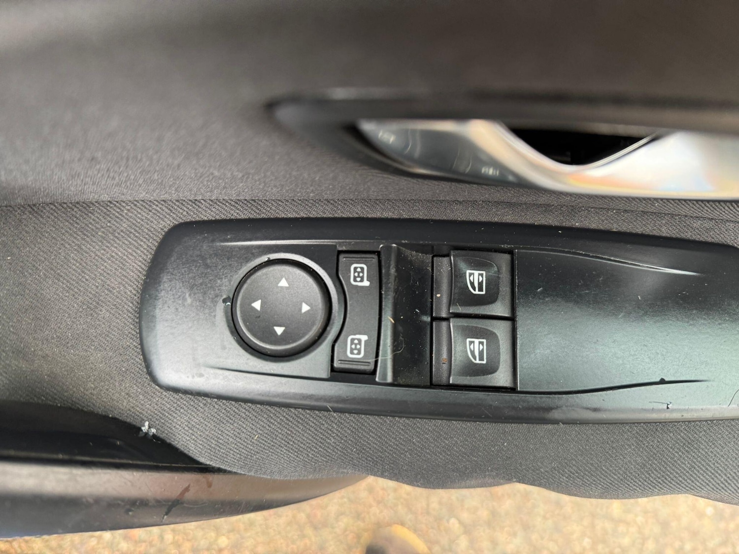 Used Renault Megane 2011 for sale - 77203910: Photo 16