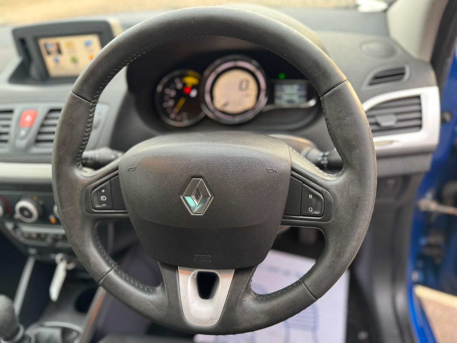 Used Renault Megane 2011 for sale - 77203910: Photo 19