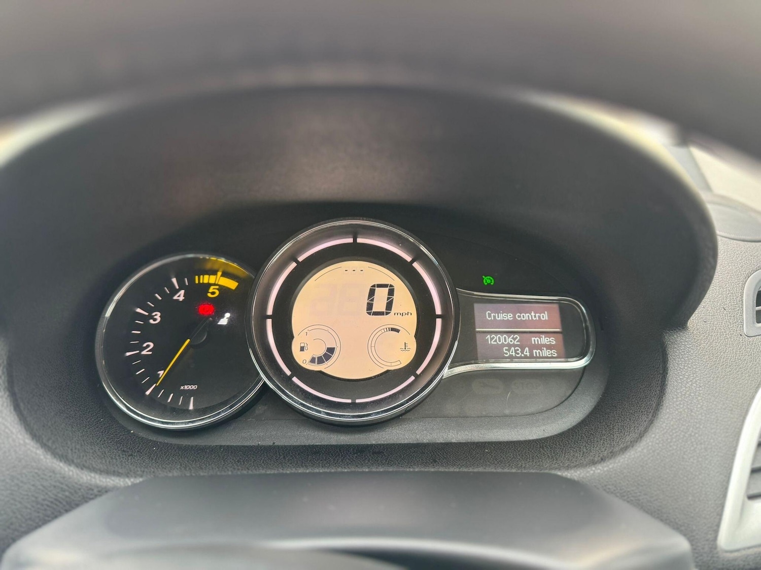 Used Renault Megane 2011 for sale - 77203910: Photo 21