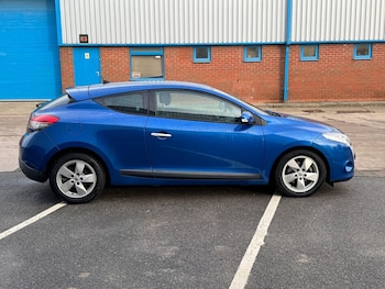 Used Renault Megane 2011 for sale - 77203910: Photo