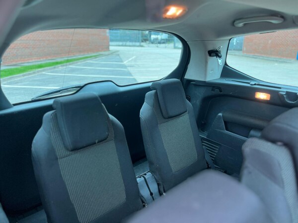 Used Peugeot 5008 2012 for sale - 76239266: Photo 17