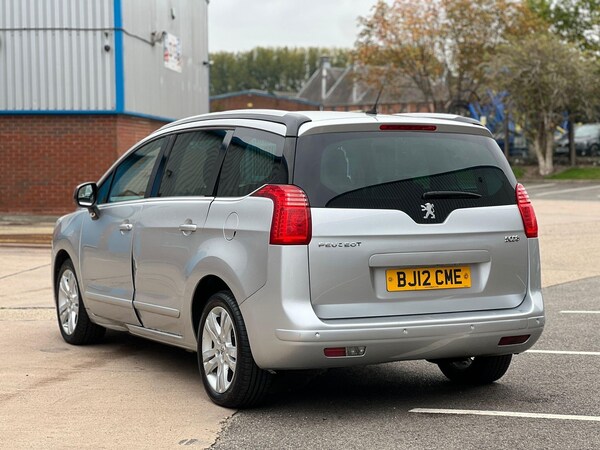 Used Peugeot 5008 2012 for sale - 76239266: Photo 8