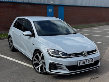 Used Volkswagen Golf 2017 for sale - 78334814: Photo
