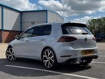 Used Volkswagen Golf 2017 for sale - 78334814: Photo