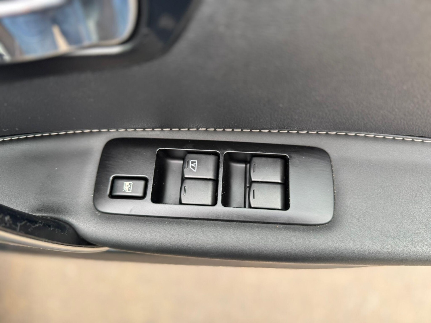 Used Nissan Qashqai+2 2011 for sale - 76472772: Photo 20