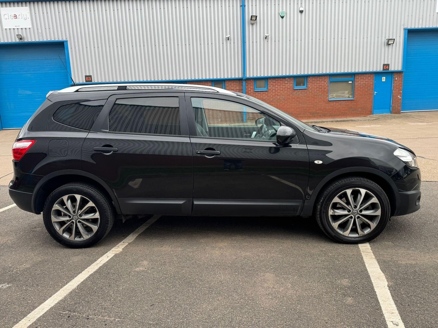 Used Nissan Qashqai+2 2011 for sale - 76472772: Photo 3