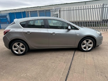 Used Vauxhall Astra 2011 for sale - 78637012: Photo