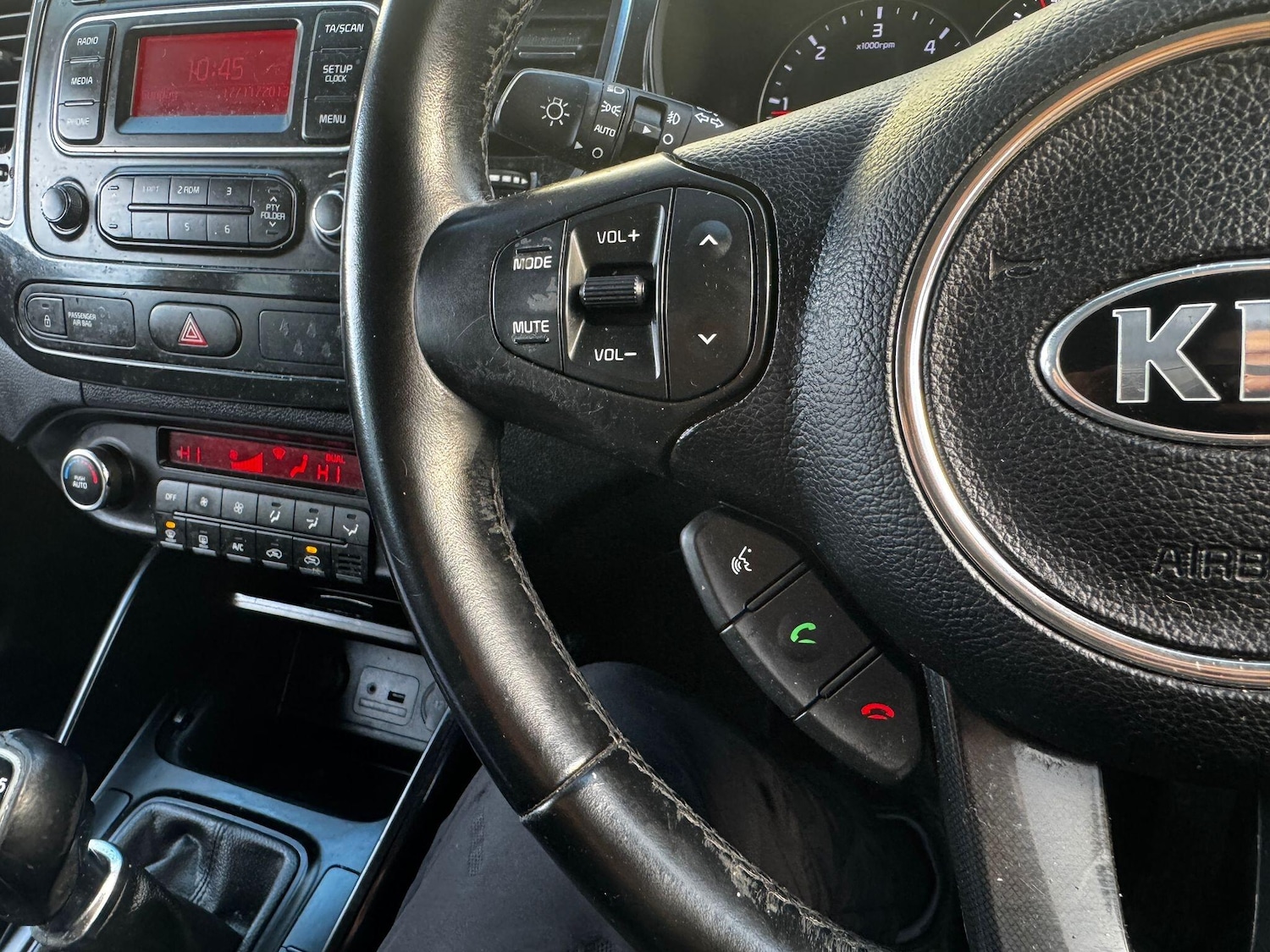 Used Kia Carens 2015 for sale - 77268036: Photo 15