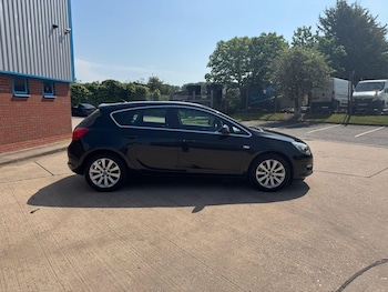 Used Vauxhall Astra 2015 for sale - 78741899: Photo