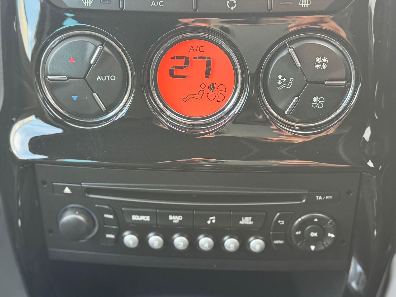 Used Citroen DS3 2013 for sale - 76499448: Photo 13