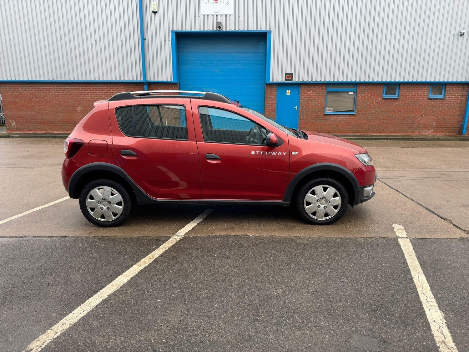 Used Dacia Sandero Stepway 2014 for sale - 77386863: Photo 4