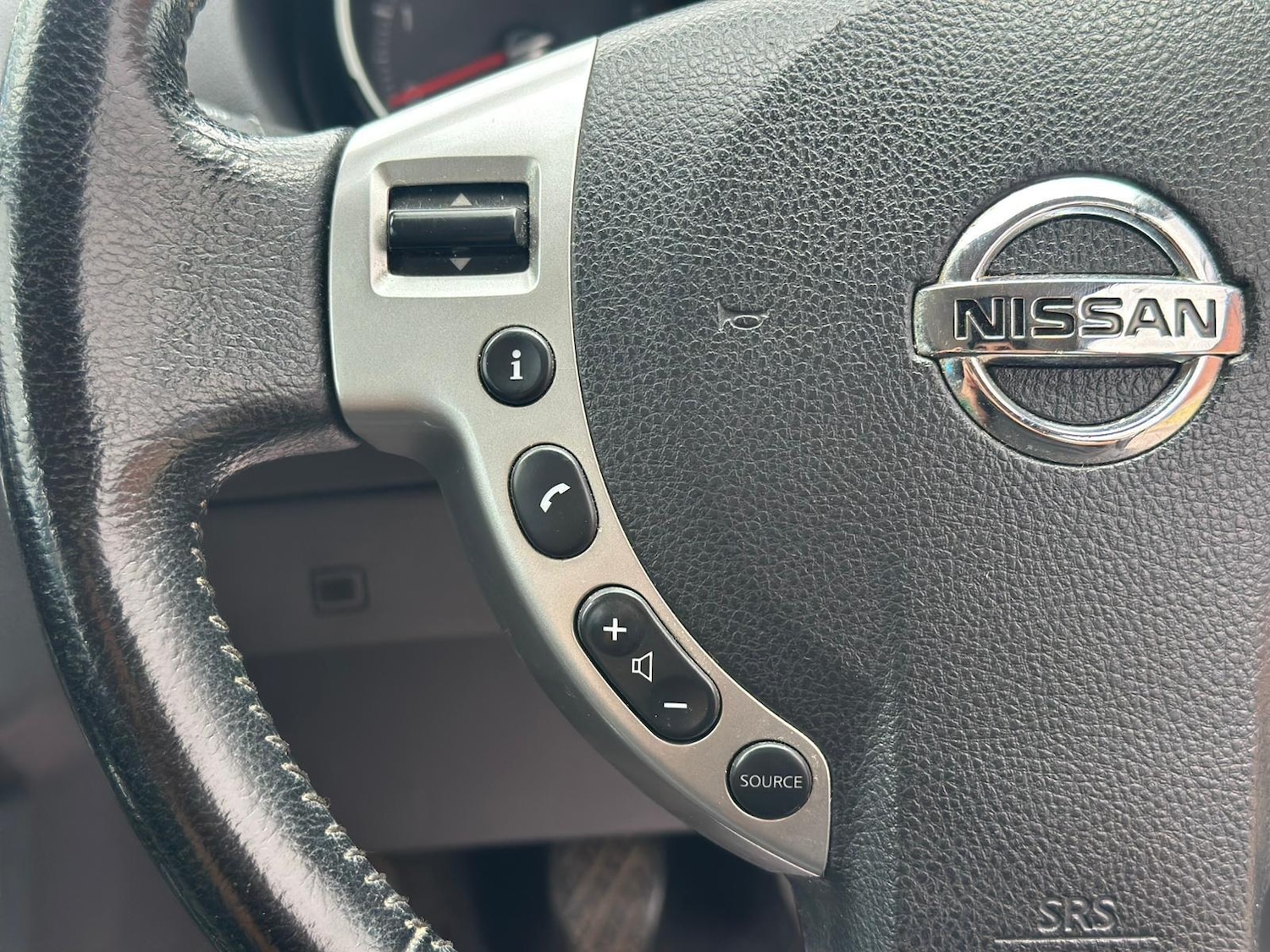 Used Nissan Qashqai 2009 for sale - 77028932: Photo 22