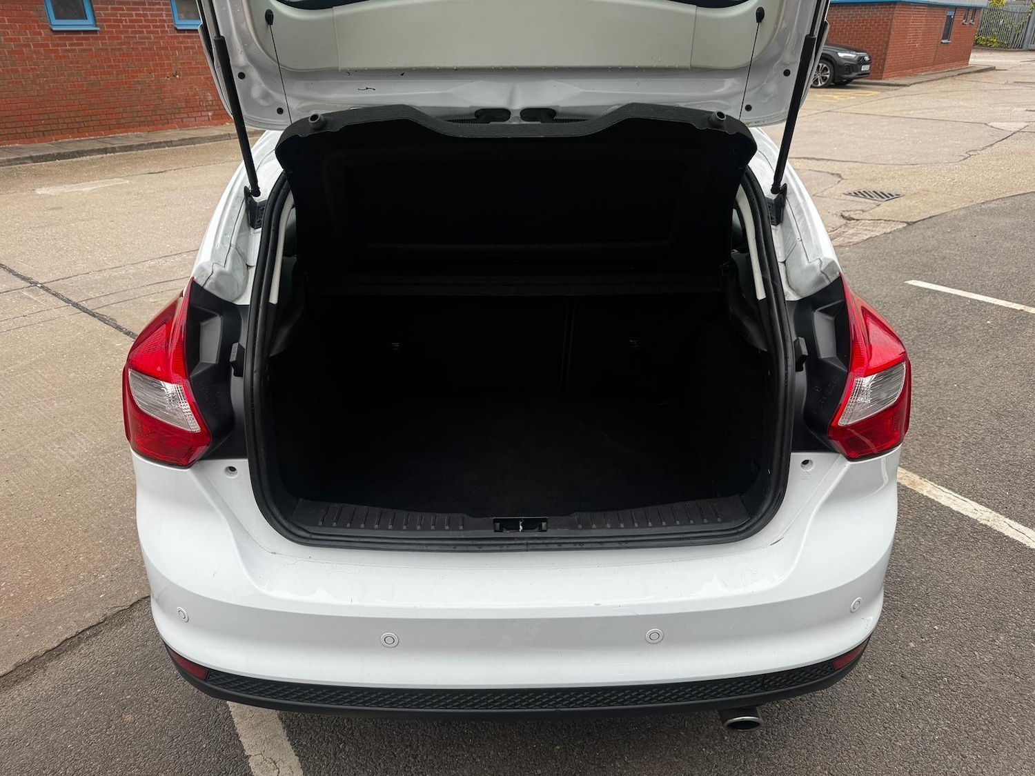 Used Ford Focus for sale - 77597647: Photo 28