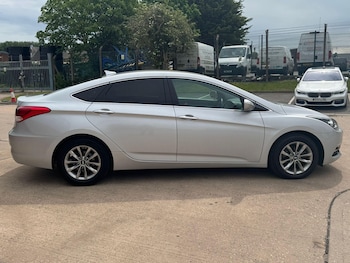 Used Hyundai i40 2017 for sale - 78752772: Photo