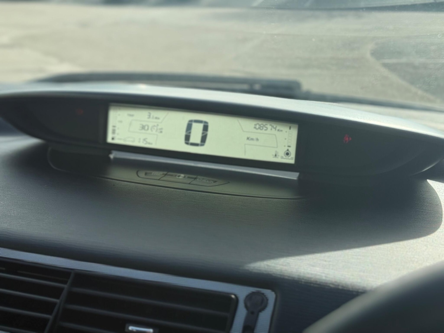 Used Citroen C4 2008 for sale - 77645875: Photo 17