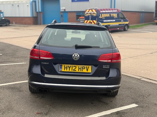 Used Volkswagen Passat 2012 for sale - 76270589: Photo 2