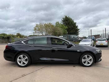 Used Vauxhall Insignia 2017 for sale - 79740968: Photo