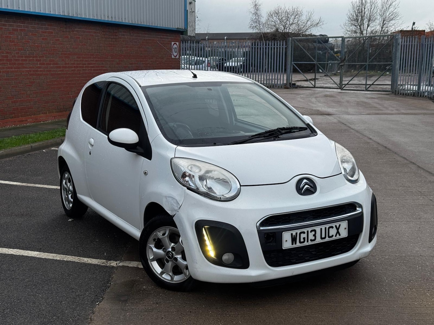 Used Citroen C1 2013 for sale - 77386320: Photo 9
