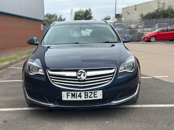 Vauxhall - Insignia