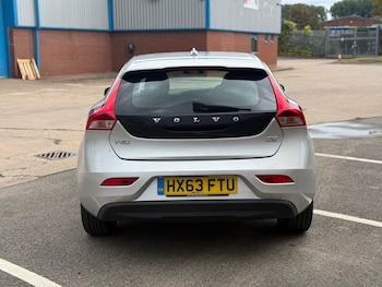 Used Volvo V40 2013 for sale - 75780906: Photo