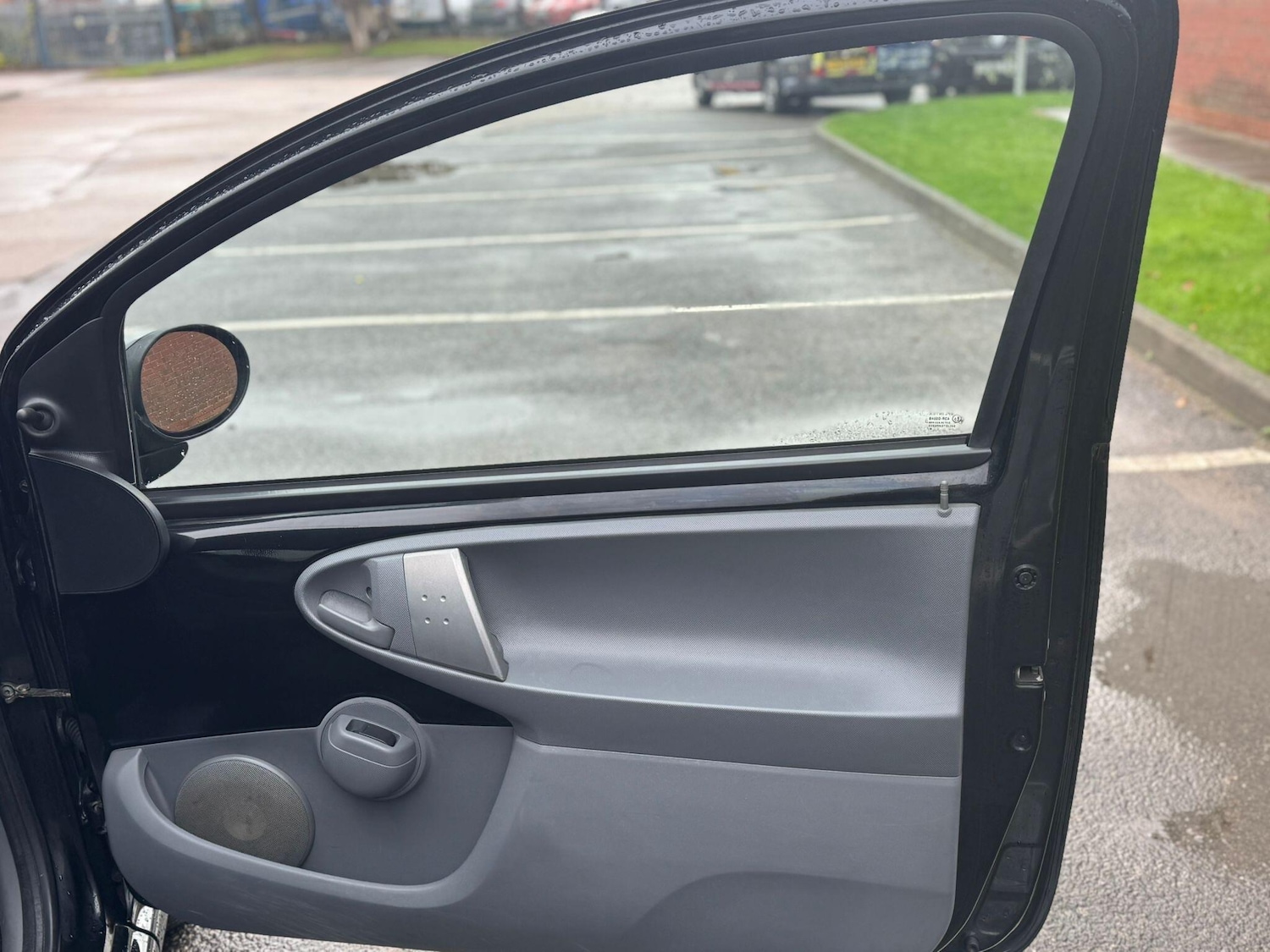 Used Toyota AYGO 2009 for sale - 76550548: Photo 17