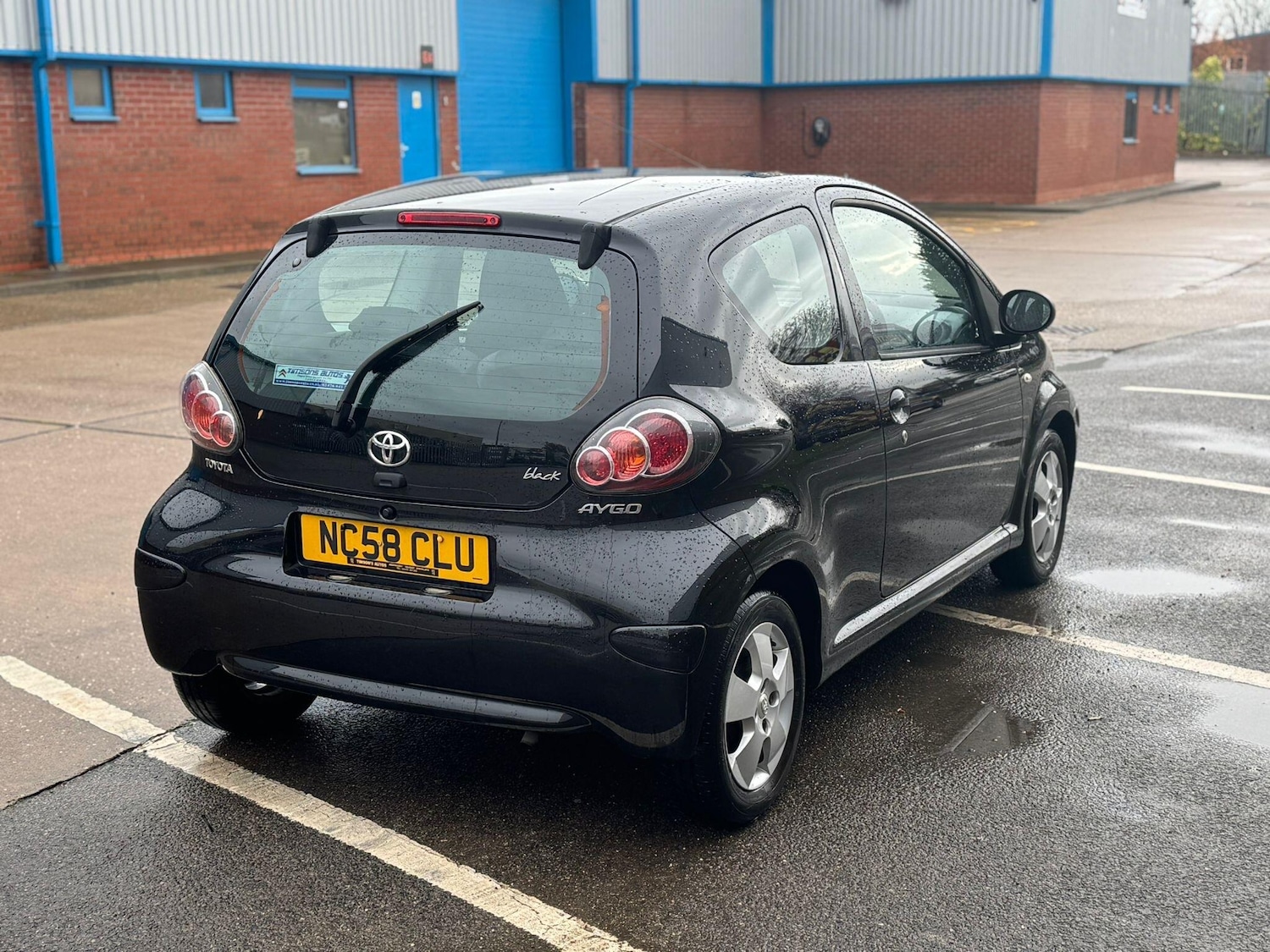 Used Toyota AYGO 2009 for sale - 76550548: Photo 6