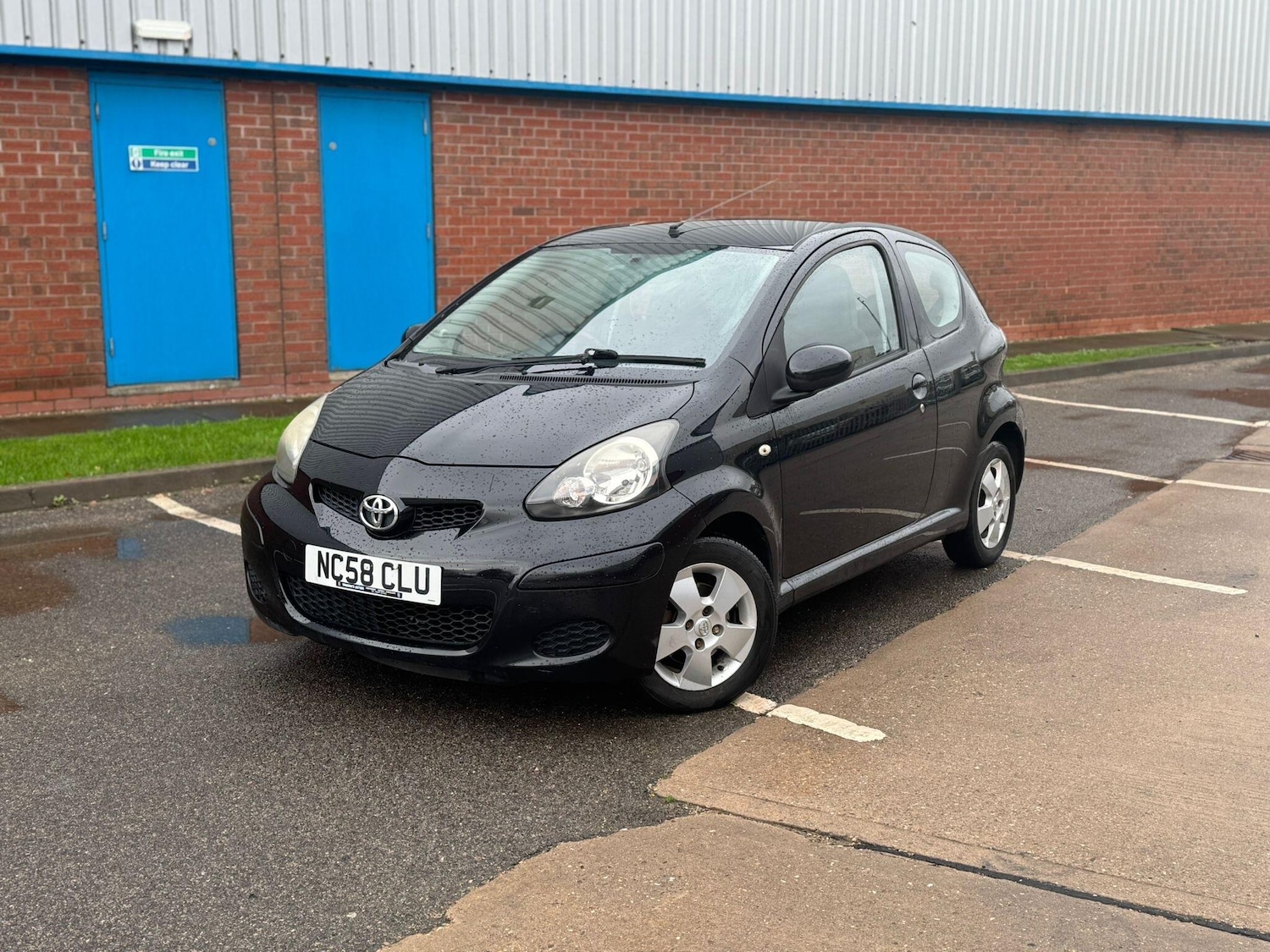 Used Toyota AYGO 2009 for sale - 76550548: Photo 7