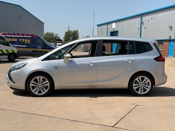 Used Vauxhall Zafira Tourer 2016 for sale - 79026384: Photo