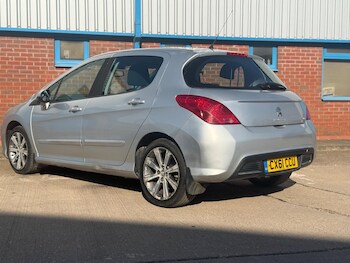 Used Peugeot 308 2011 for sale - 77752831: Photo