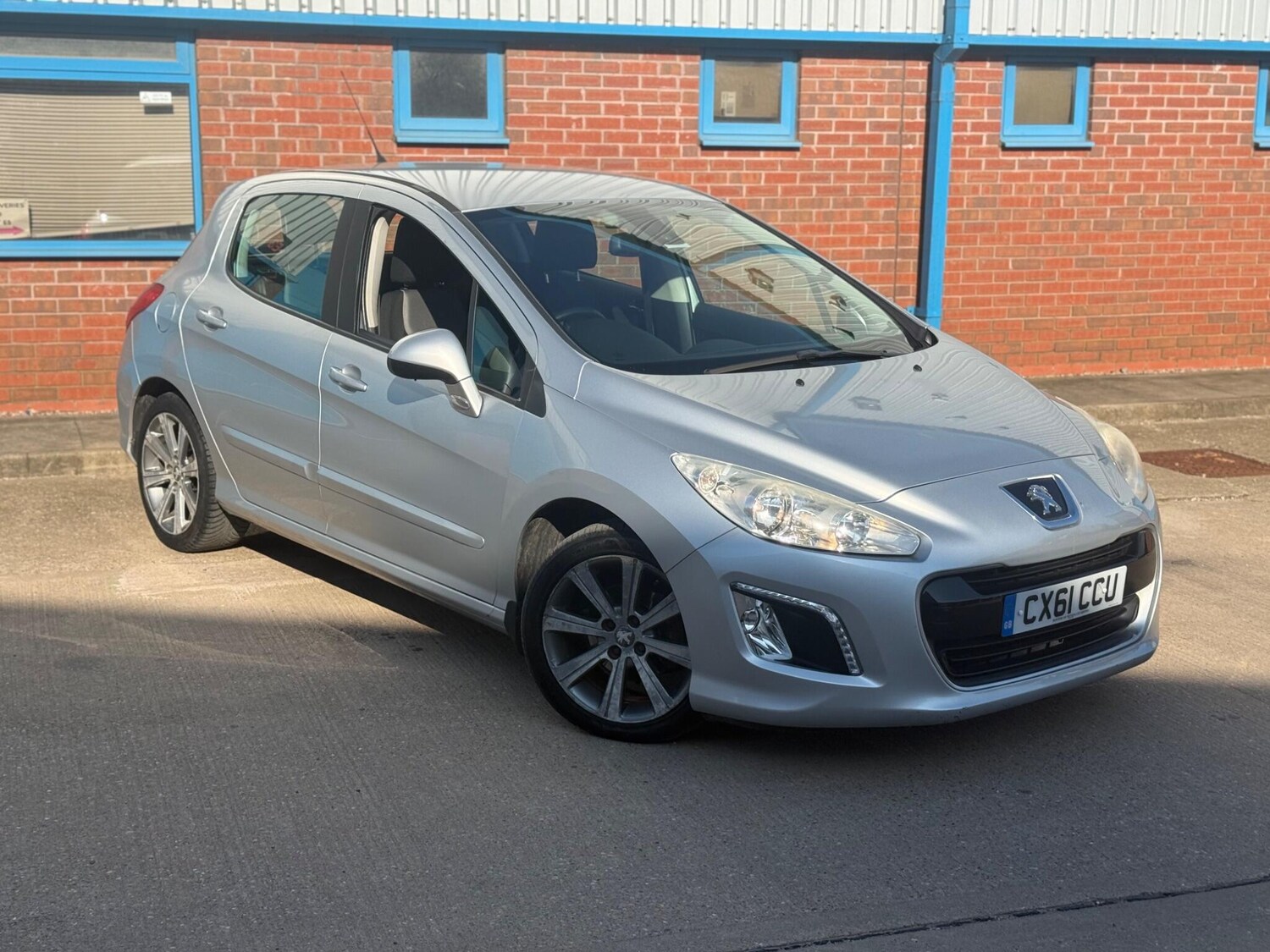 Used Peugeot 308 for sale - 77752831: Photo 6
