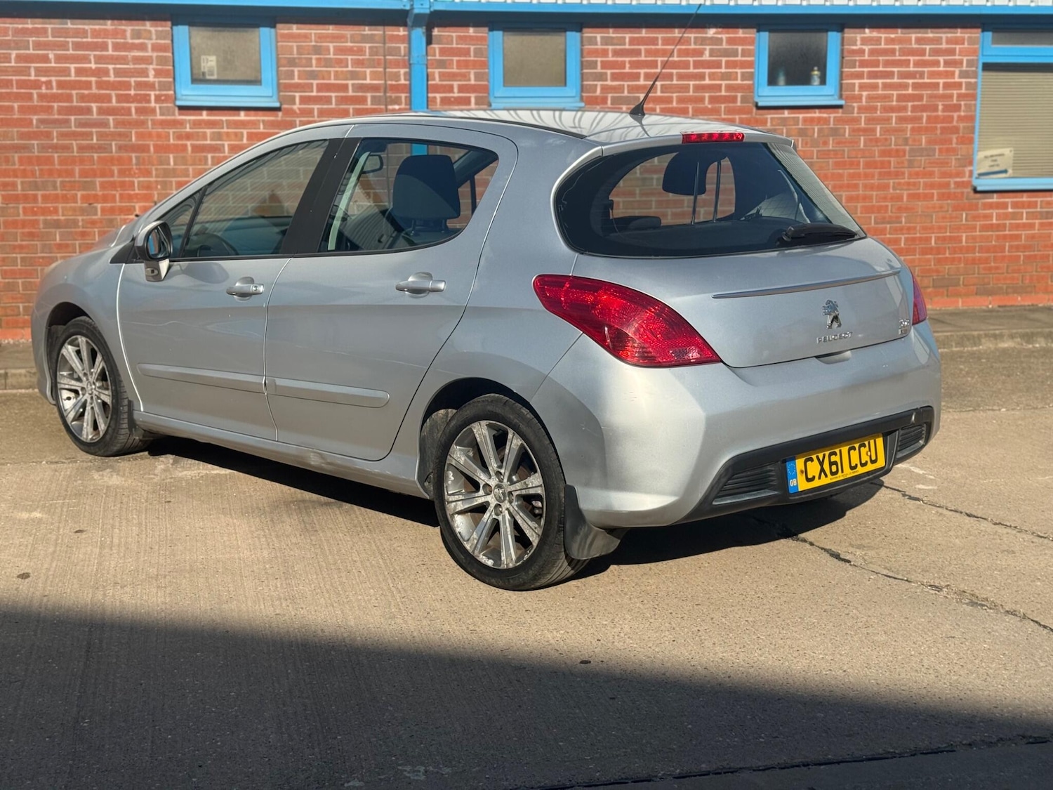 Used Peugeot 308 for sale - 77752831: Photo 9