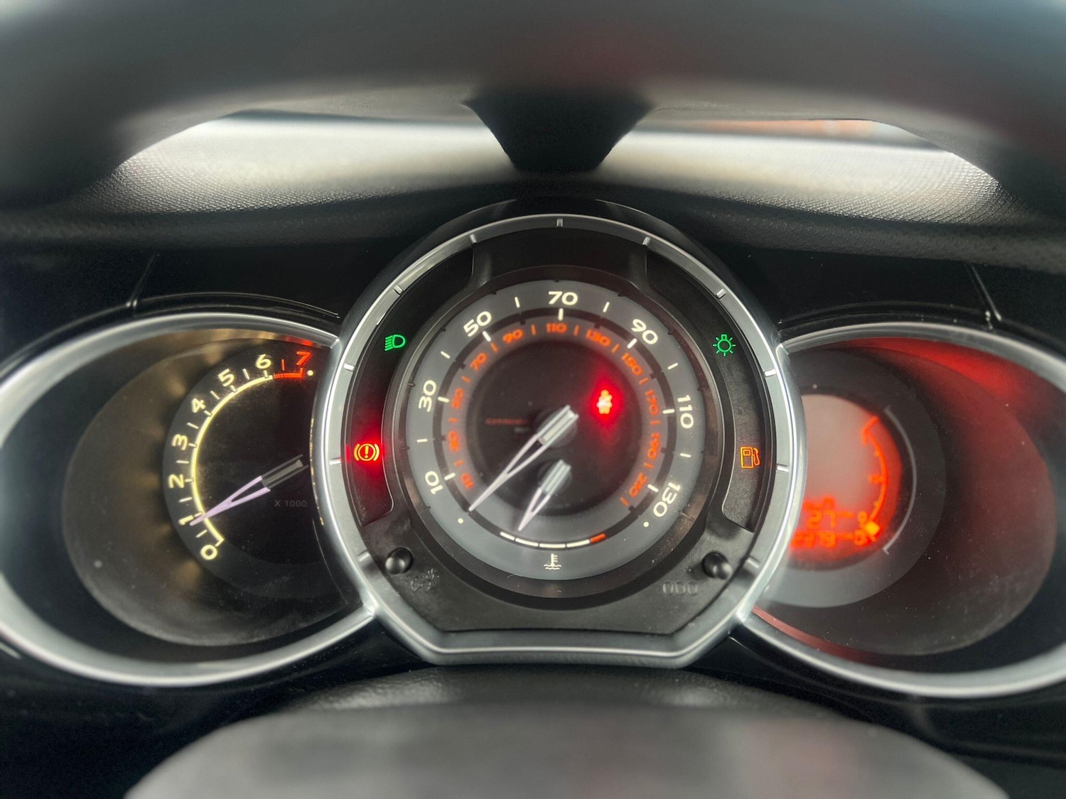 Used Citroen DS3 2012 for sale - 76850332: Photo 19