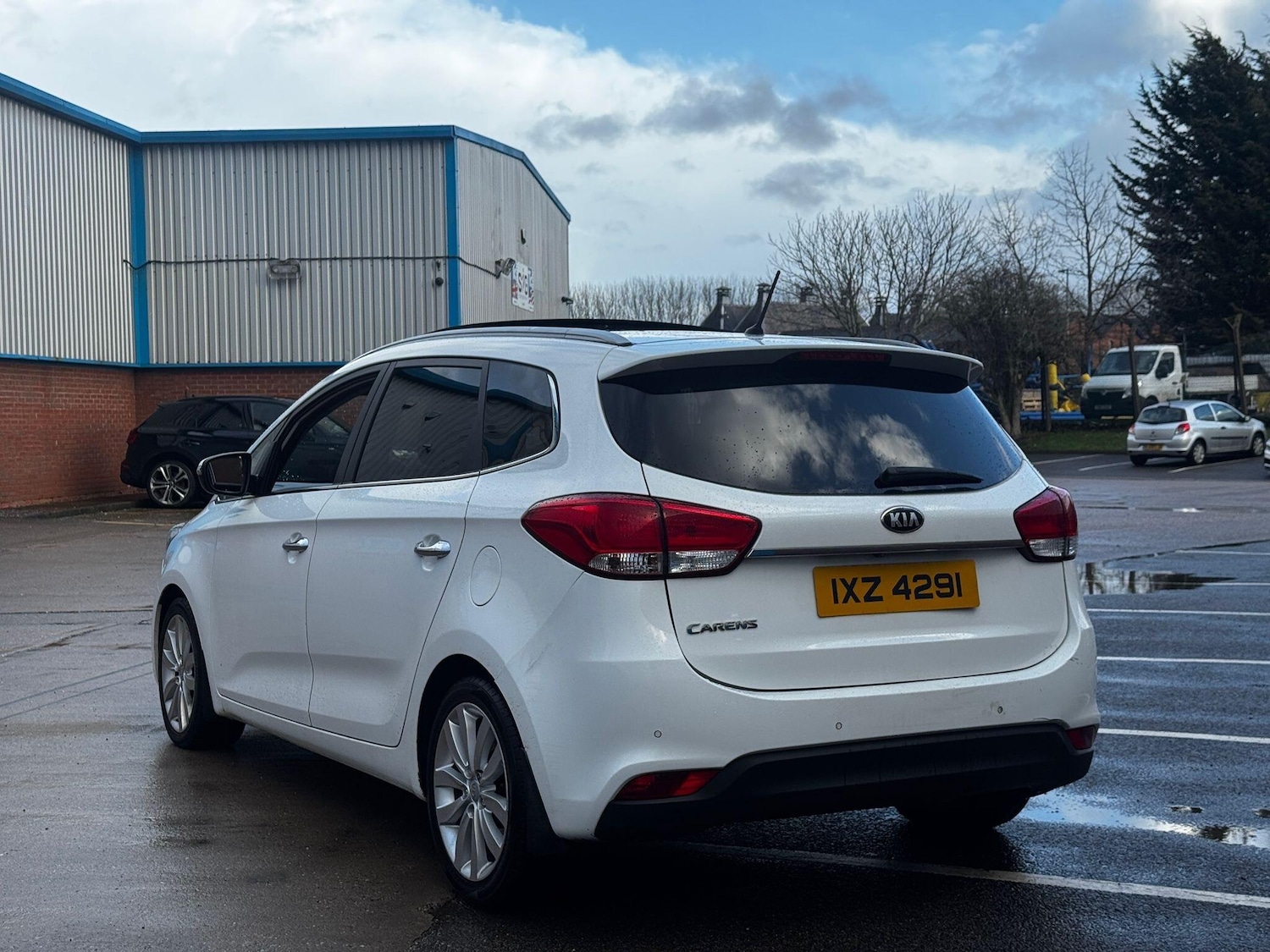 Used Kia Carens 2014 for sale - 77633054: Photo 11