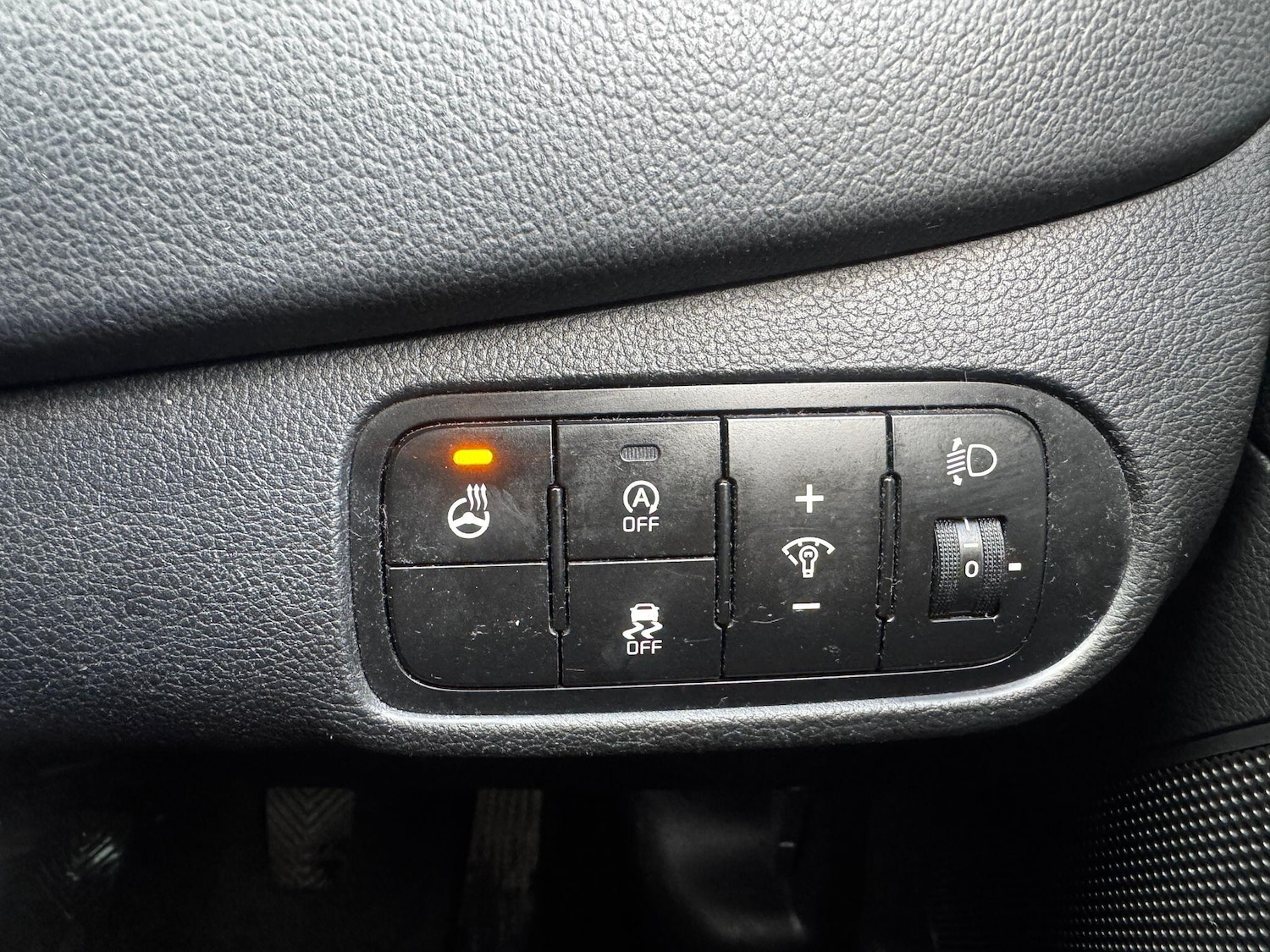 Used Kia Carens 2014 for sale - 77633054: Photo 21