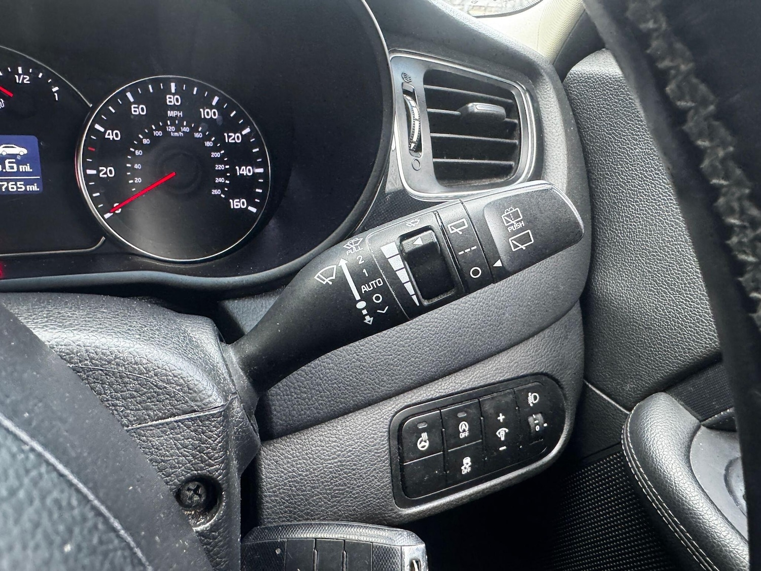 Used Kia Carens 2014 for sale - 77633054: Photo 28