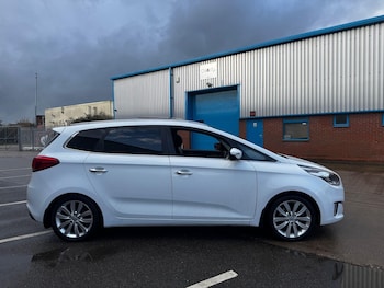 Used Kia Carens 2014 for sale - 77633054: Photo