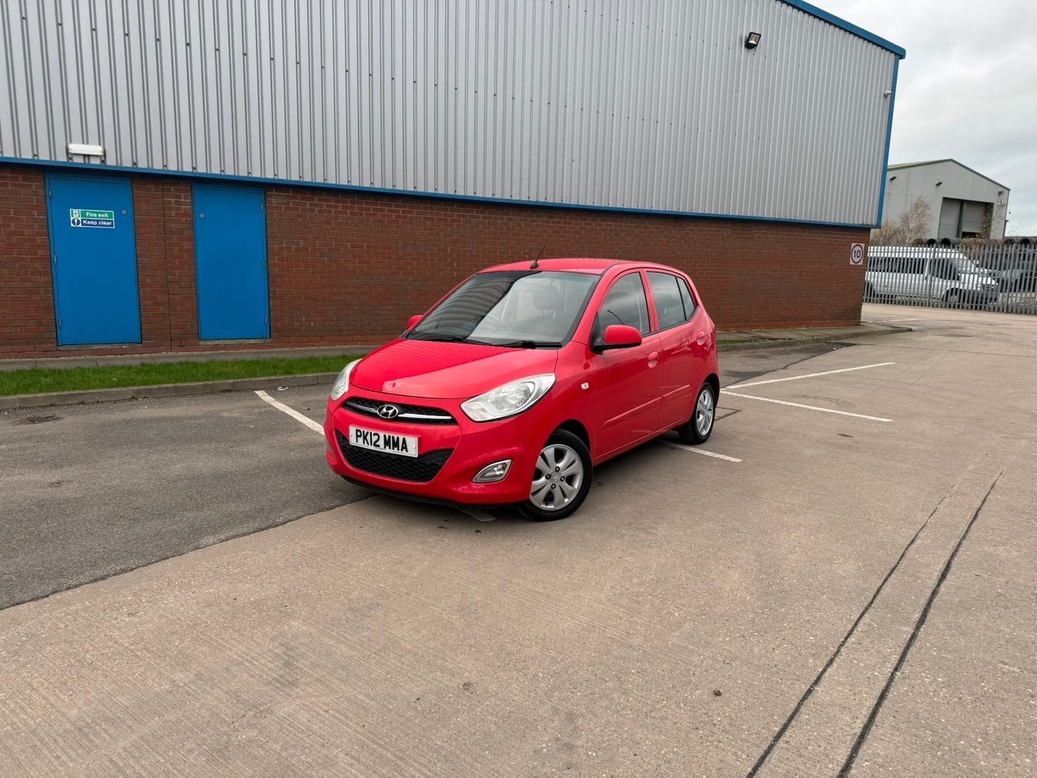 Used Hyundai i10 2012 for sale - 76965190: Photo 10