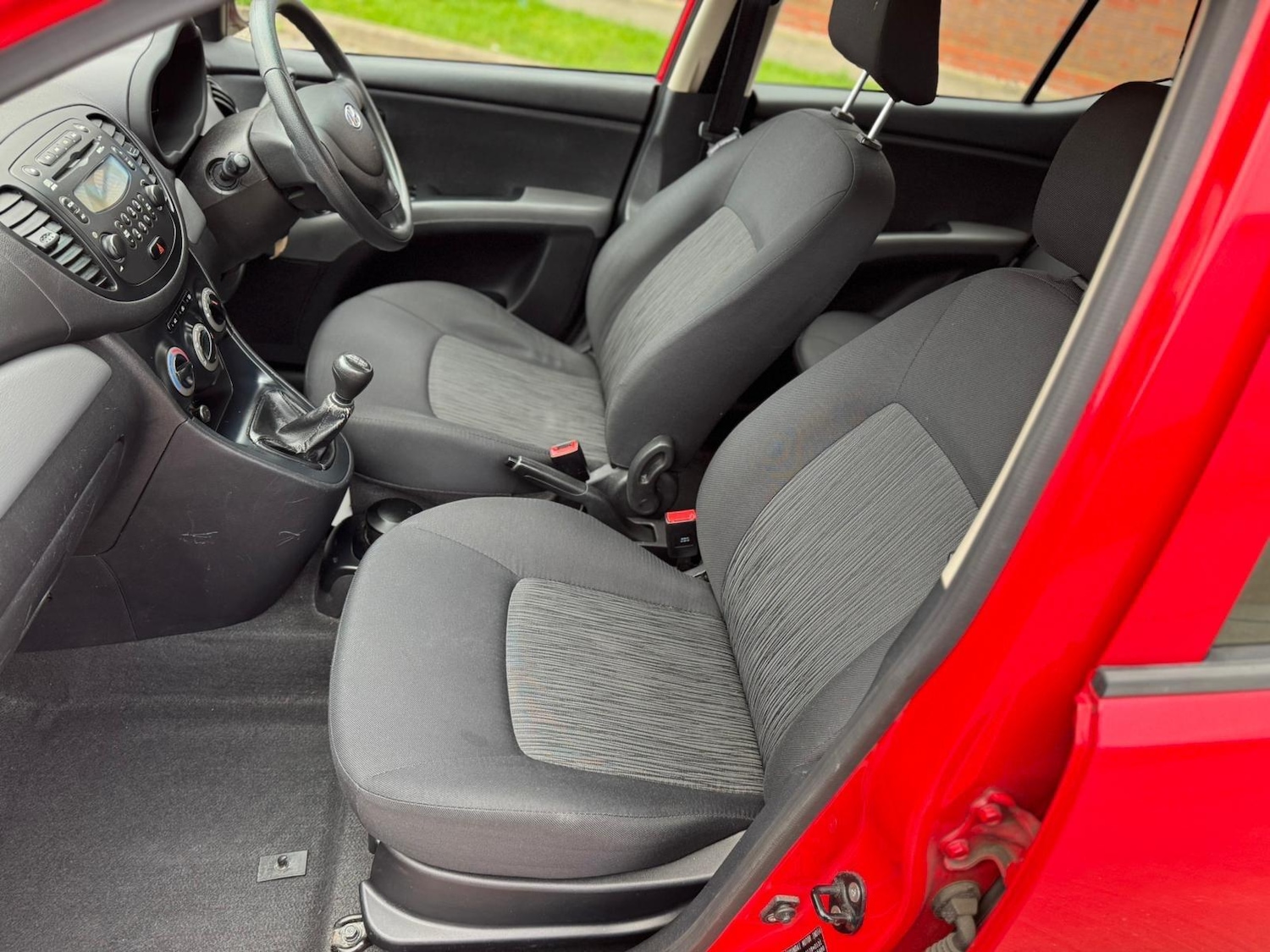 Used Hyundai i10 2012 for sale - 76965190: Photo 13