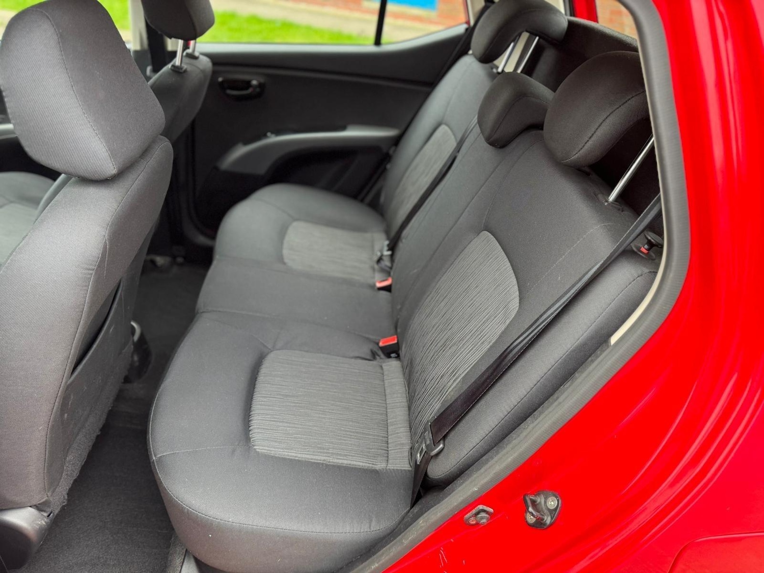 Used Hyundai i10 2012 for sale - 76965190: Photo 14