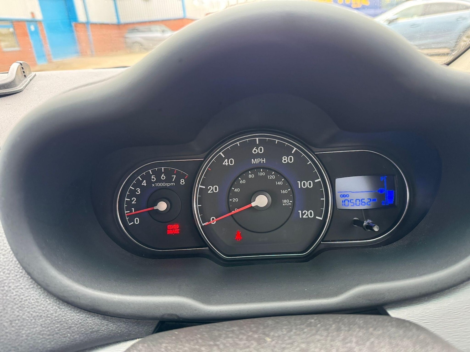 Used Hyundai i10 2012 for sale - 76965190: Photo 15