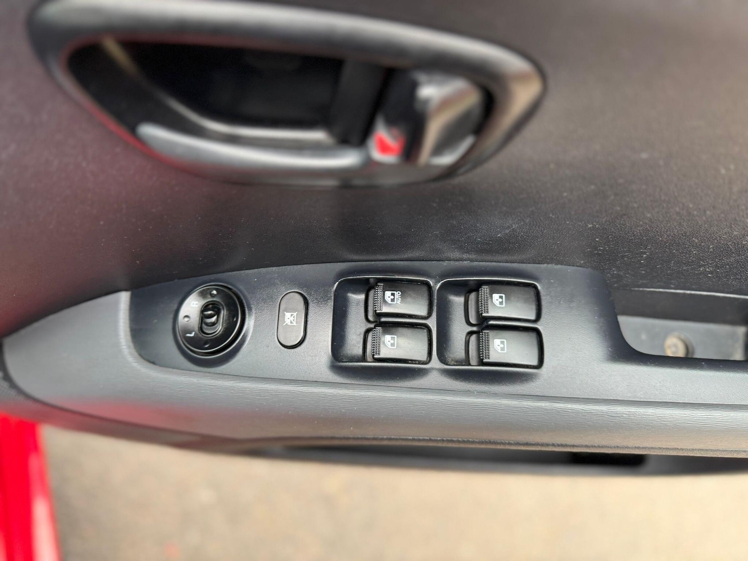 Used Hyundai i10 2012 for sale - 76965190: Photo 17