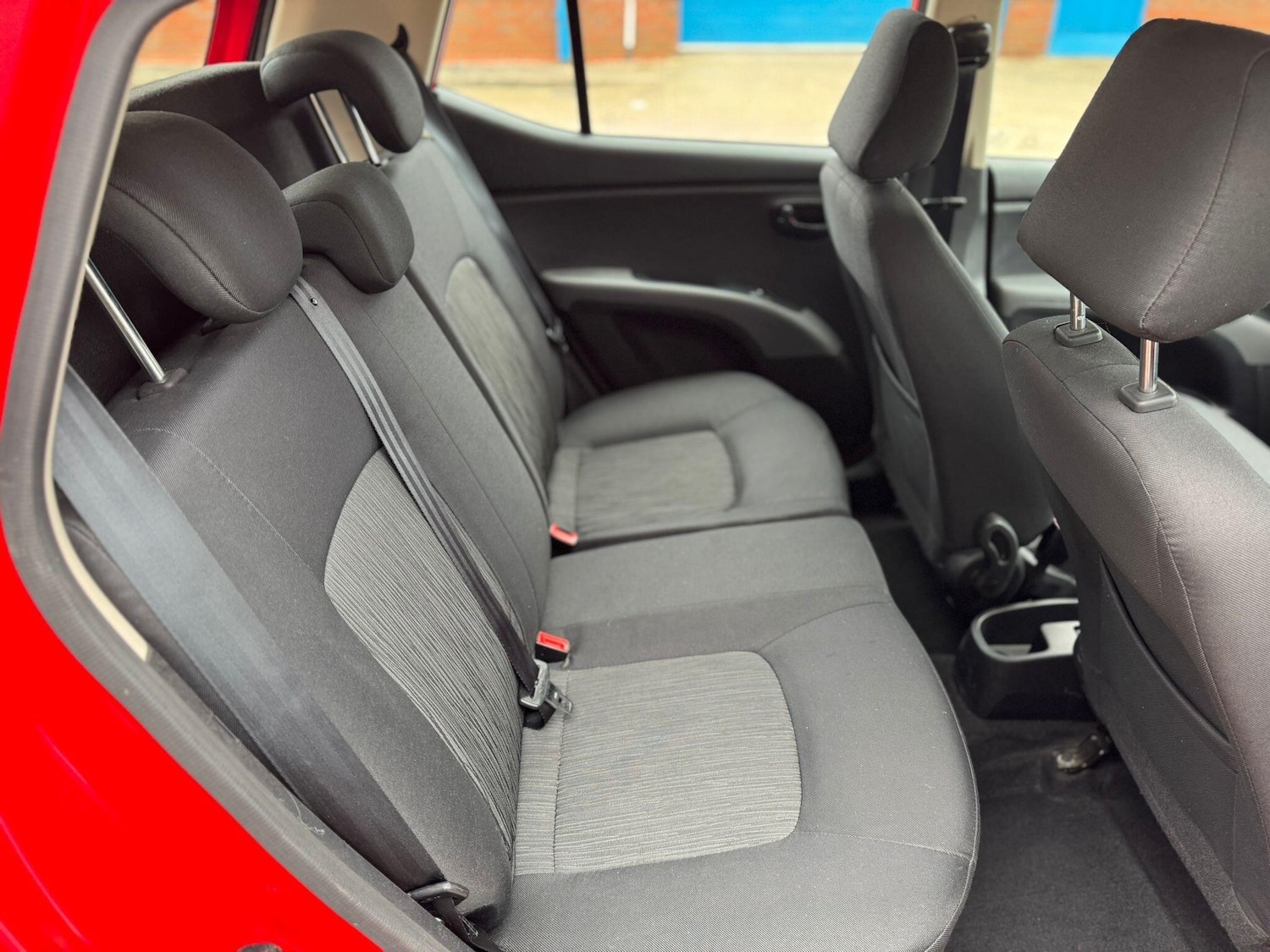 Used Hyundai i10 2012 for sale - 76965190: Photo 18