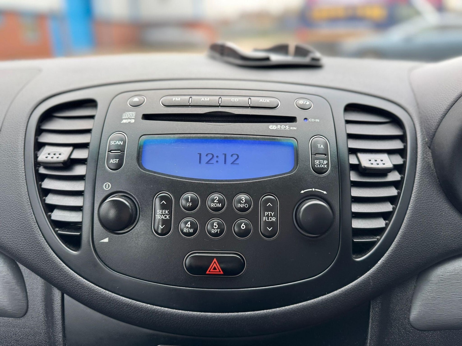 Used Hyundai i10 2012 for sale - 76965190: Photo 23