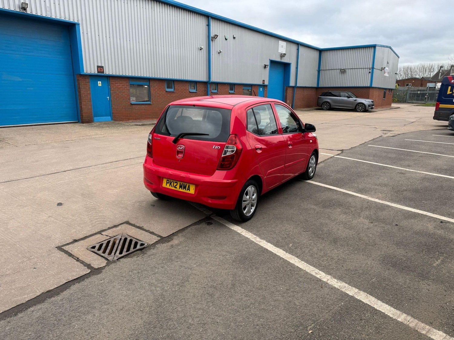 Used Hyundai i10 2012 for sale - 76965190: Photo 8