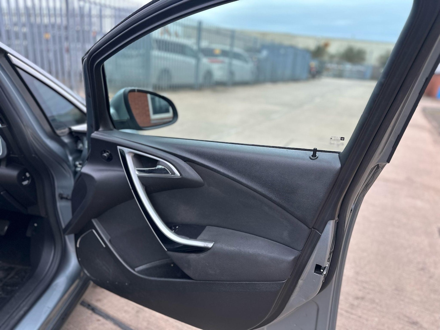 Used Vauxhall Astra 2011 for sale - 76743419: Photo 16