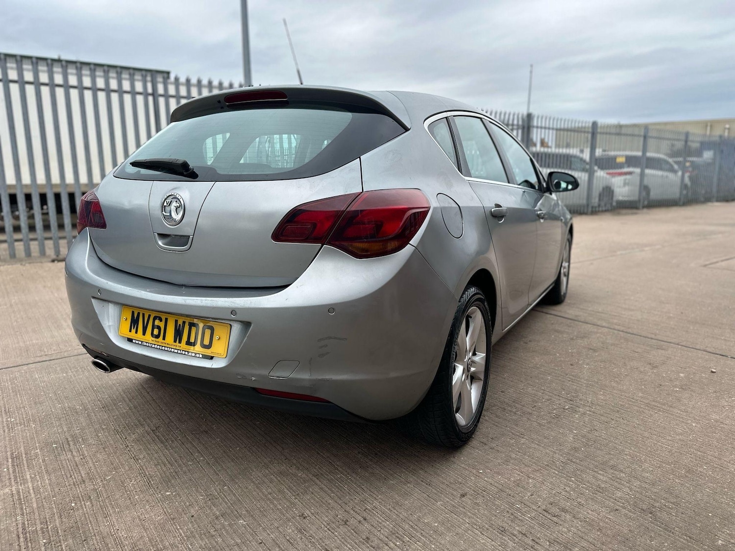 Used Vauxhall Astra 2011 for sale - 76743419: Photo 6
