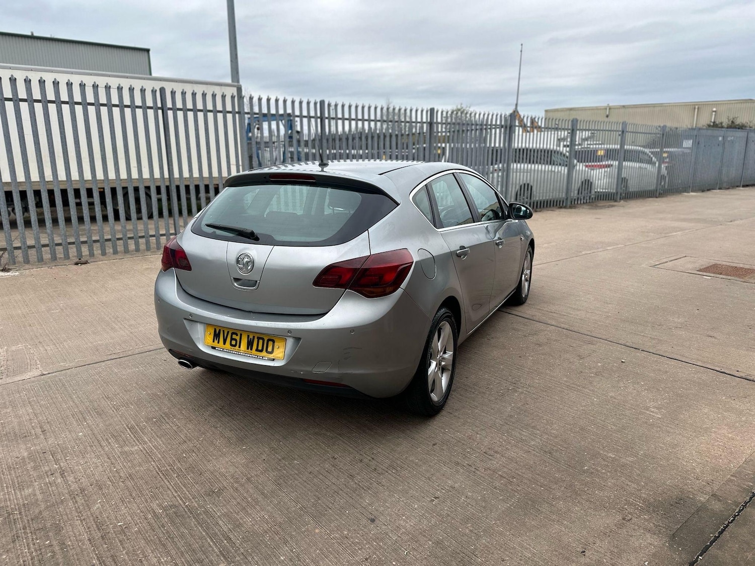 Used Vauxhall Astra 2011 for sale - 76743419: Photo 9