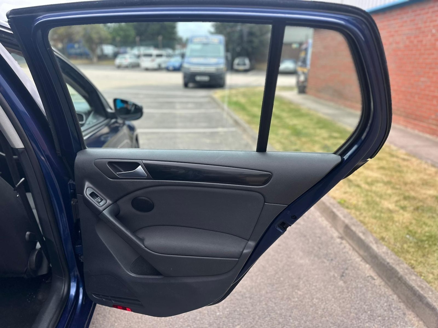 Vehicle 27