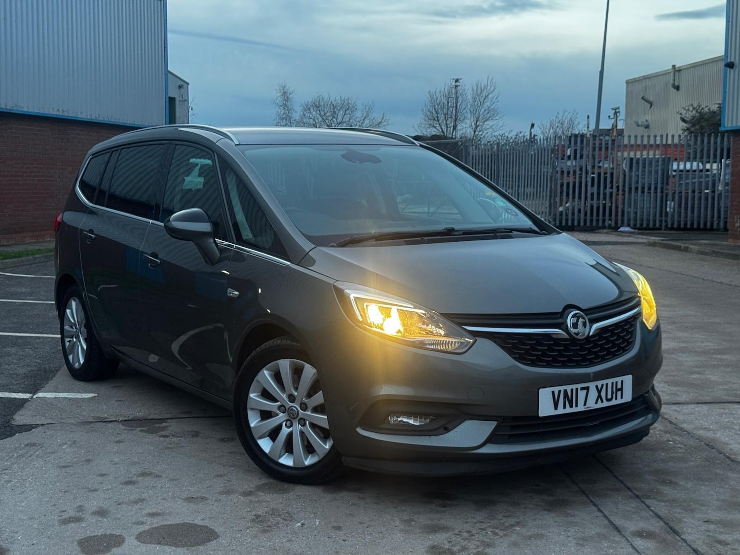 Used Vauxhall Zafira 2017 for sale - 77203010: Photo 11